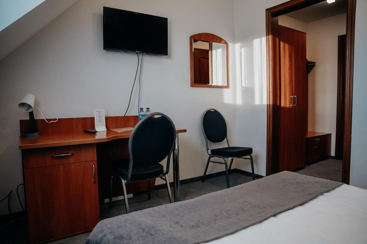 Hotel Resident Nowa Sarzyna Eksteriør bilde