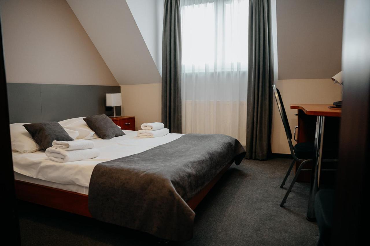 Hotel Resident Nowa Sarzyna Eksteriør bilde